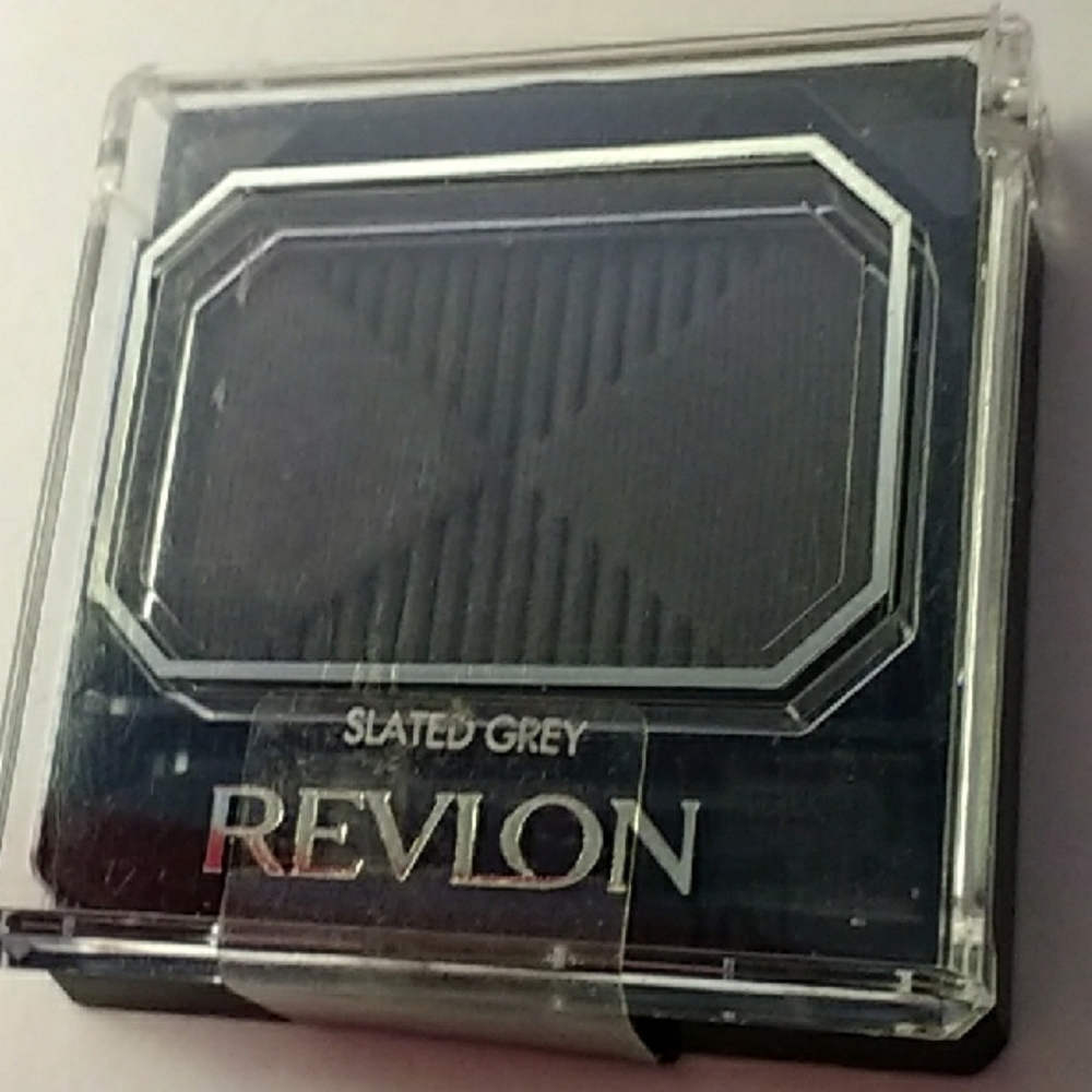 Revlon Custom Eyes Slated Grey Eyeshadow Compact